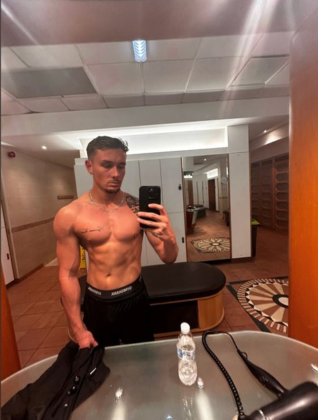 Alexi Jordan naked actress galleries