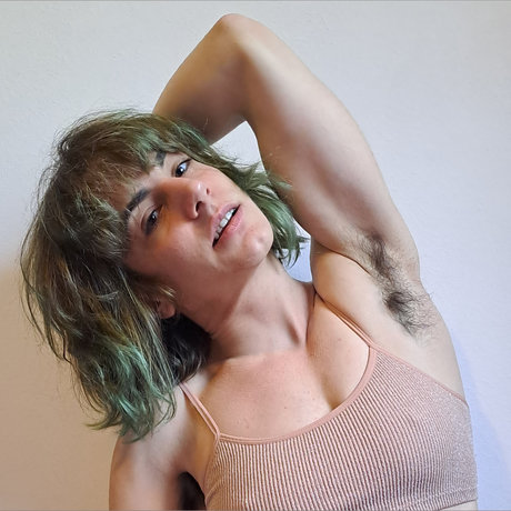 Aragne hairy and passionate_ model exclusive pic