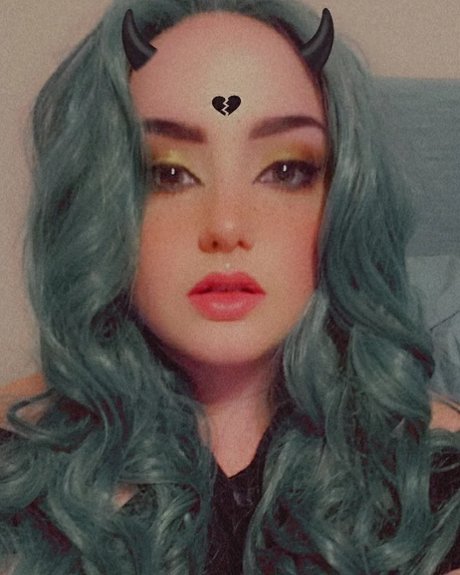 Ara at the Altar model sexy pictures