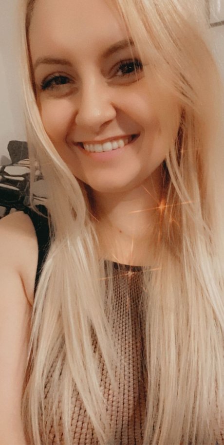 notlimah ASMR pornstar pretty gallery