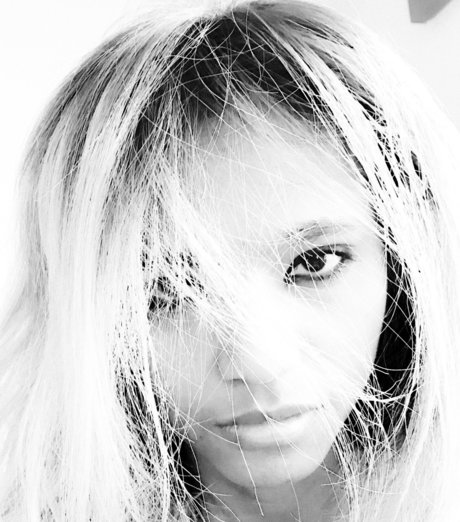 Nota Mu model adult photos