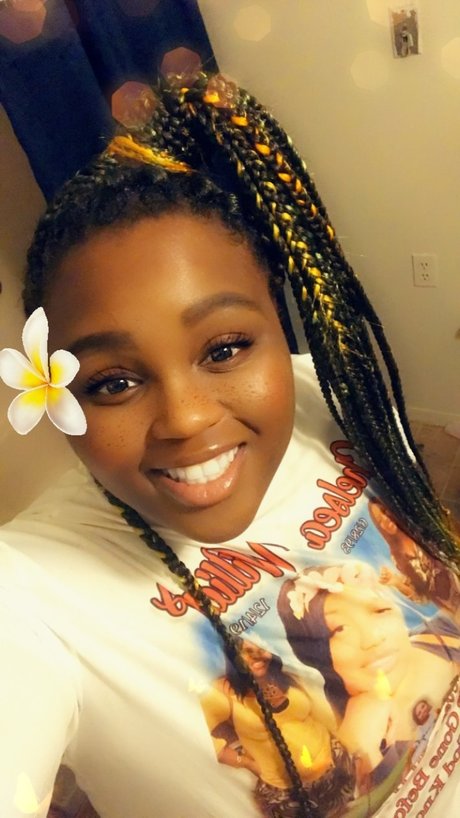 Victoria Williams model images