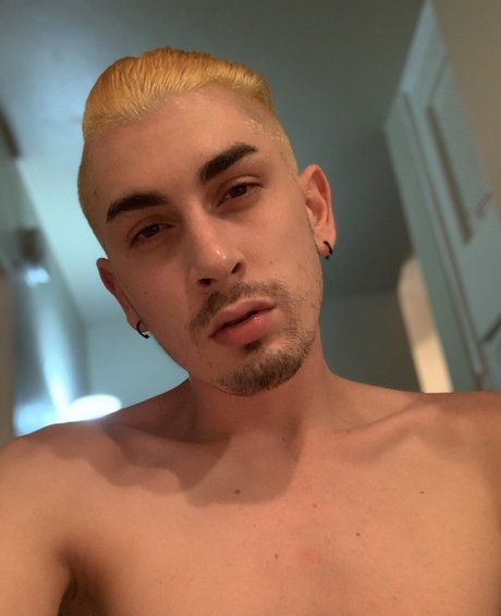 NyckoMurillo pornographic model image