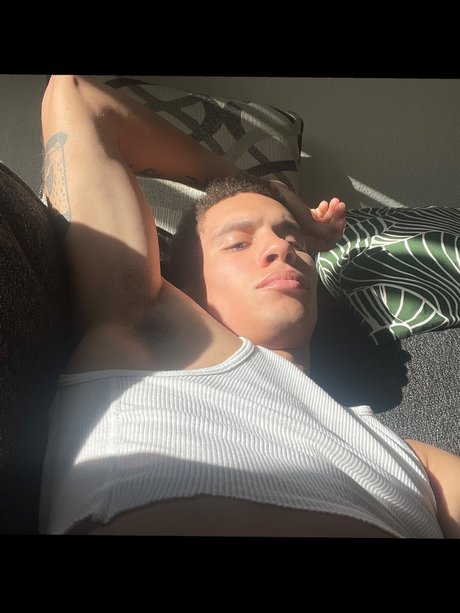 alkxn hot star pictures