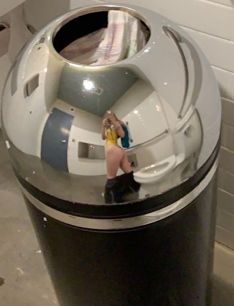 baby j pornographic model img