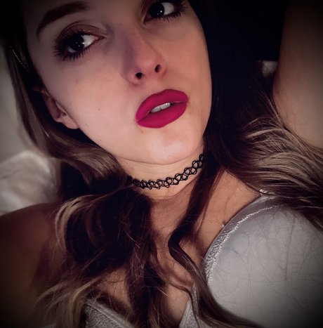 Andriannalee erotic model photos