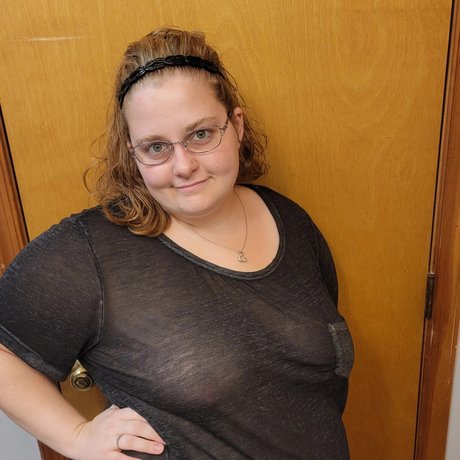 _bigtittykitten_ model adult picture