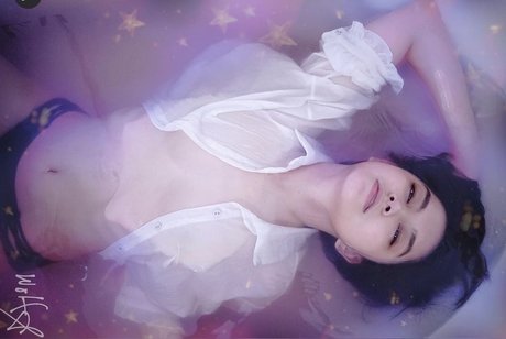 _kami the lil puppy art actress pic