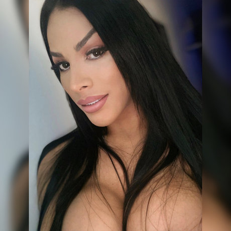 Alexandra Hern ndez model sex photo