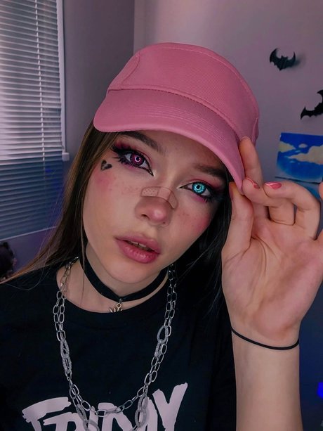 Kate Kuray star erotic photos