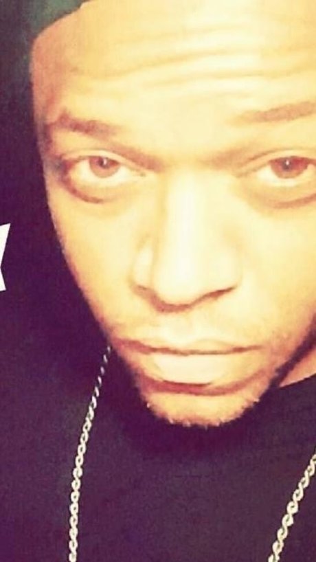 KingTradez model hot photos