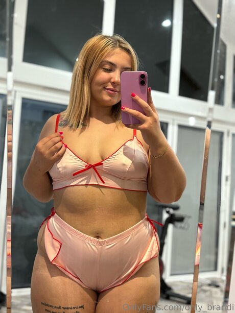 BRITISH BRANDI RAEE_ model xxx photo