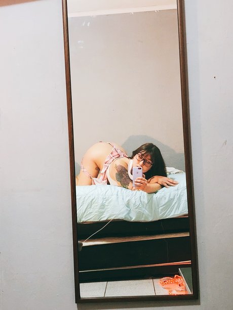 mel_ star adult picture