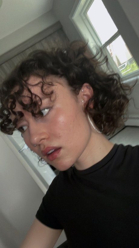 Olivia Ray hd model photo