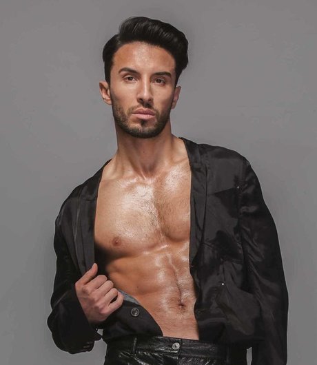 Alek Sandar hd model image