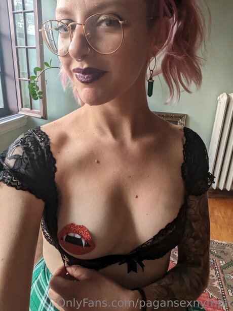 Kitten Nymph pornstar pretty images