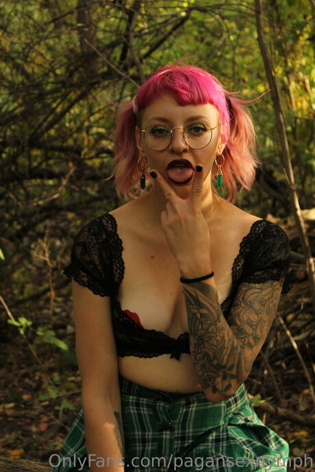 Kitten Nymph hd pornstar picture