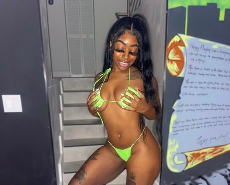 P5 The Most Fancy exclusive model galleries