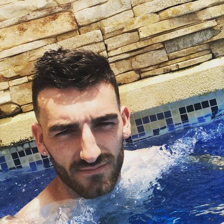 OllieVincent art star picture