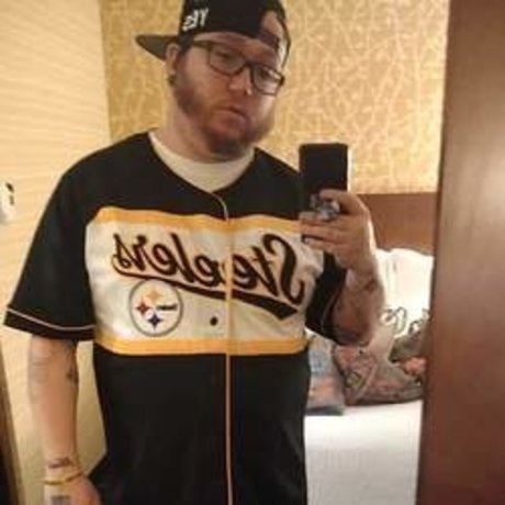 Thad xxx model image