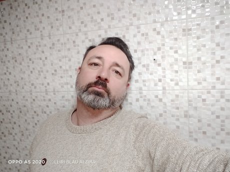 OseteTravieso sexy actress photo