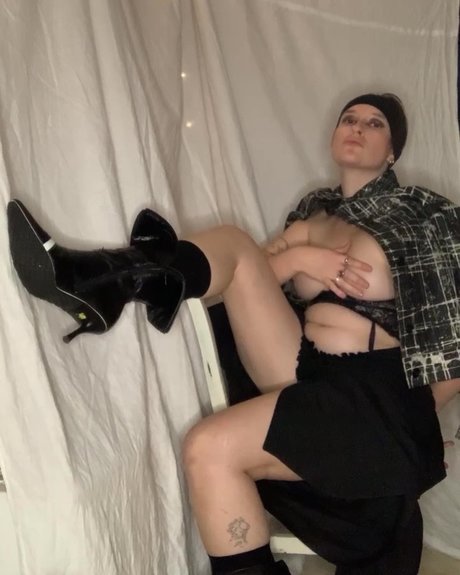 Albtraumaufzweibeinen model best pics