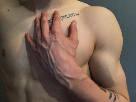 Bom menino pretty pornstar archive