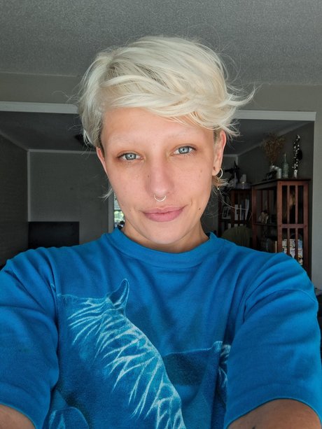 Opal Siren star exclusive images