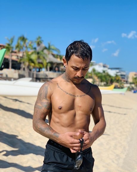 AkikunXXX hot actress images