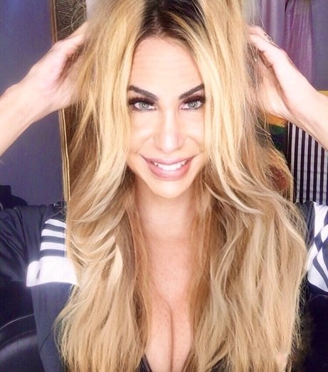 PatyBionda_ sex actress archive