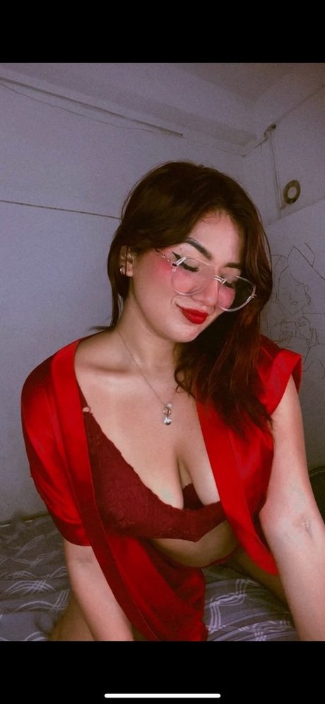 Paris Mor star perfect pic