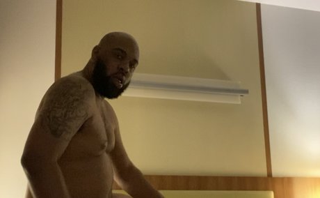 PapaBear_ nudes star galleries