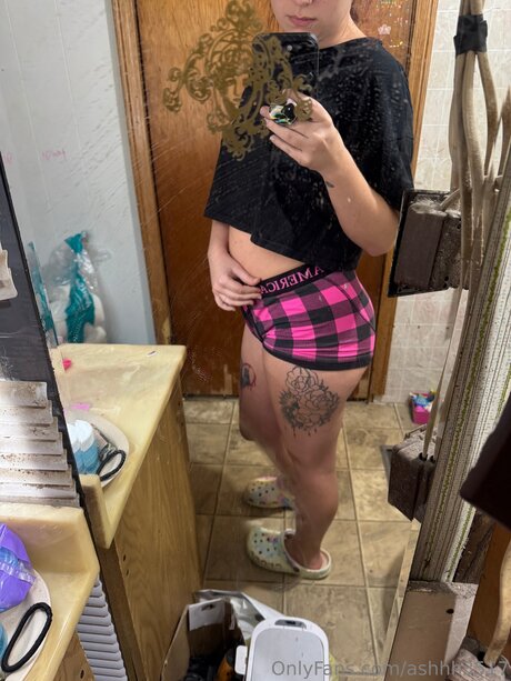 Ashhh exclusive model pictures