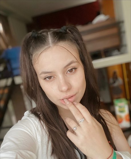 Persefone rubi model naked pics