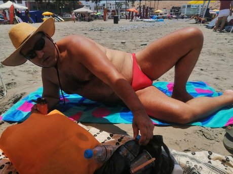 Sleepy Bear hd pornstar photos