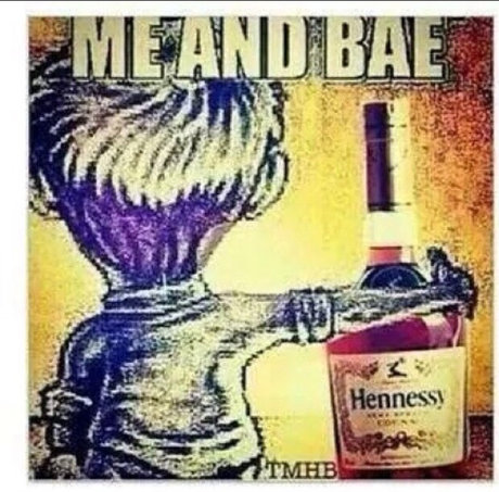 Dark horse top model photo