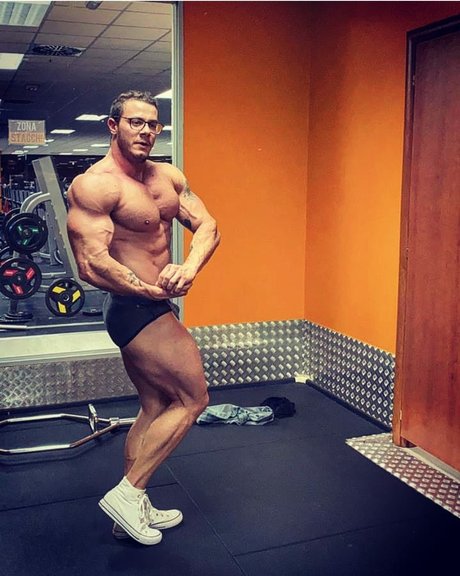 clark kent94 top model pictures