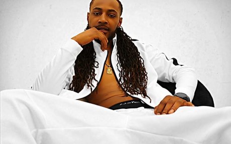 brother onlyfans pornographic photos