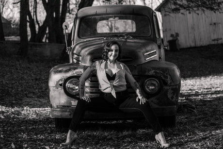 Evangeline Eve V pornographic model pics