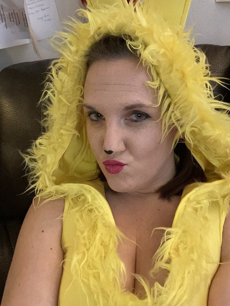 PhoenixVixen star adult photo