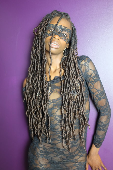 Phoenix St Claire model perfect archive