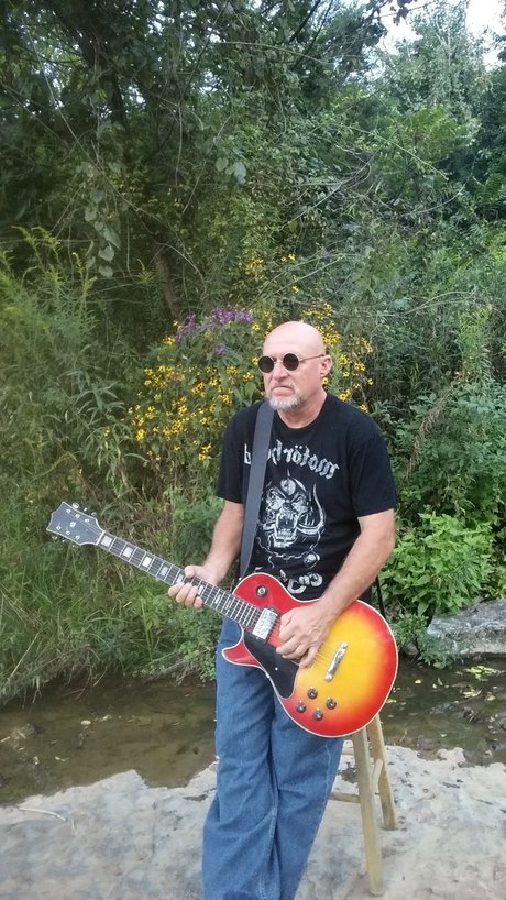 Petey 13 beautiful actress img