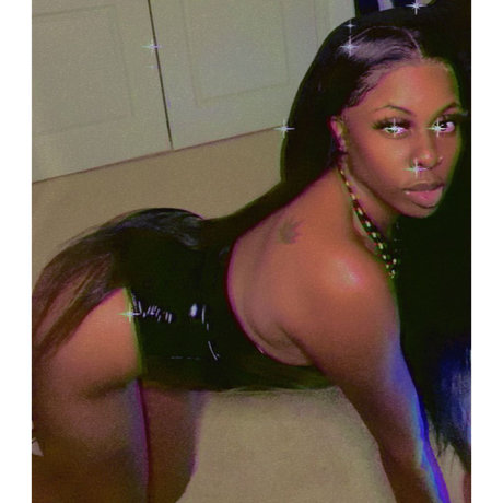 VioletNoir porn actress img