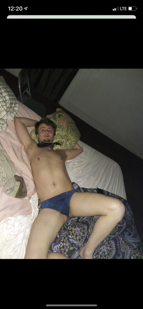 Daemon720 star naked photo