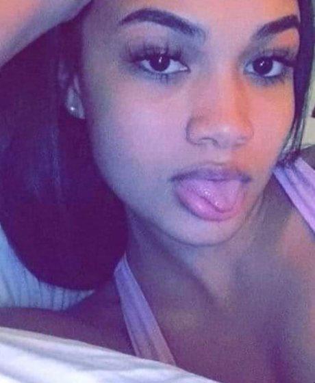 PinkyMamii_ pretty actress picture