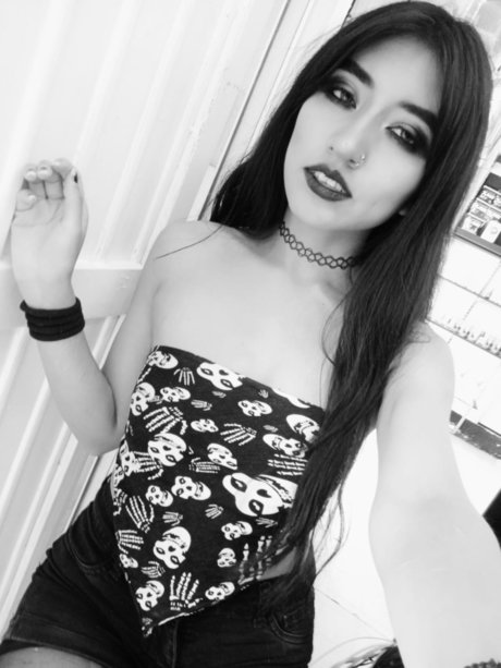 Karina Paola star nude archive