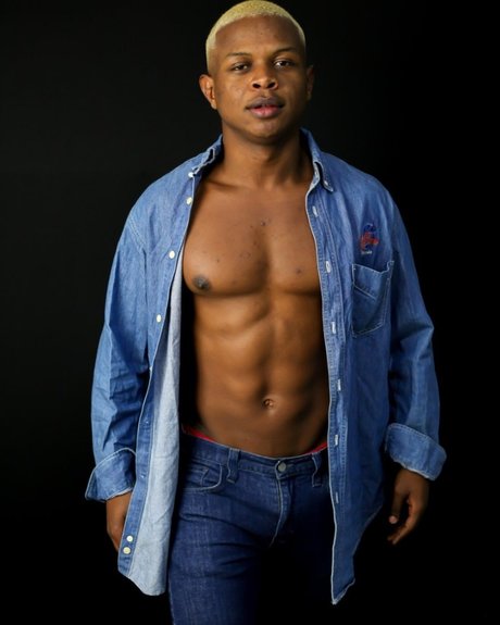 GOOD BOY star hot pics