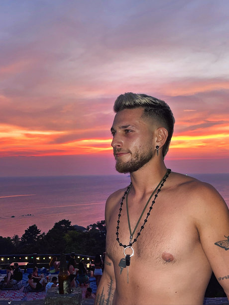 ponchic pornstar nice images