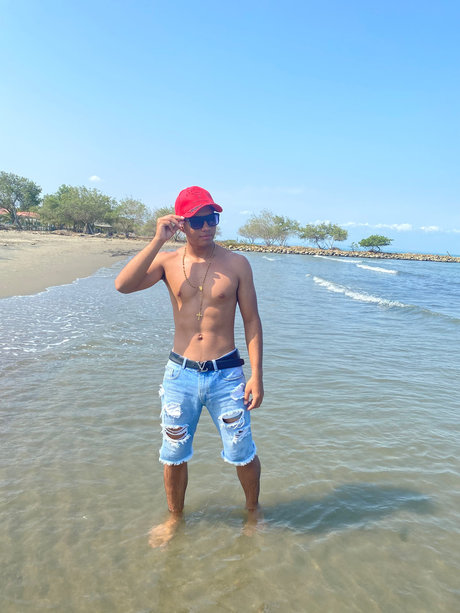 Roiber top 10_ xxx pornstar pic