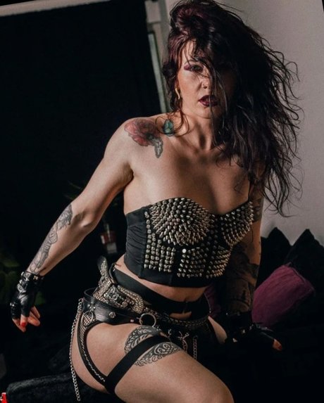 Bella Blak sex actress archive